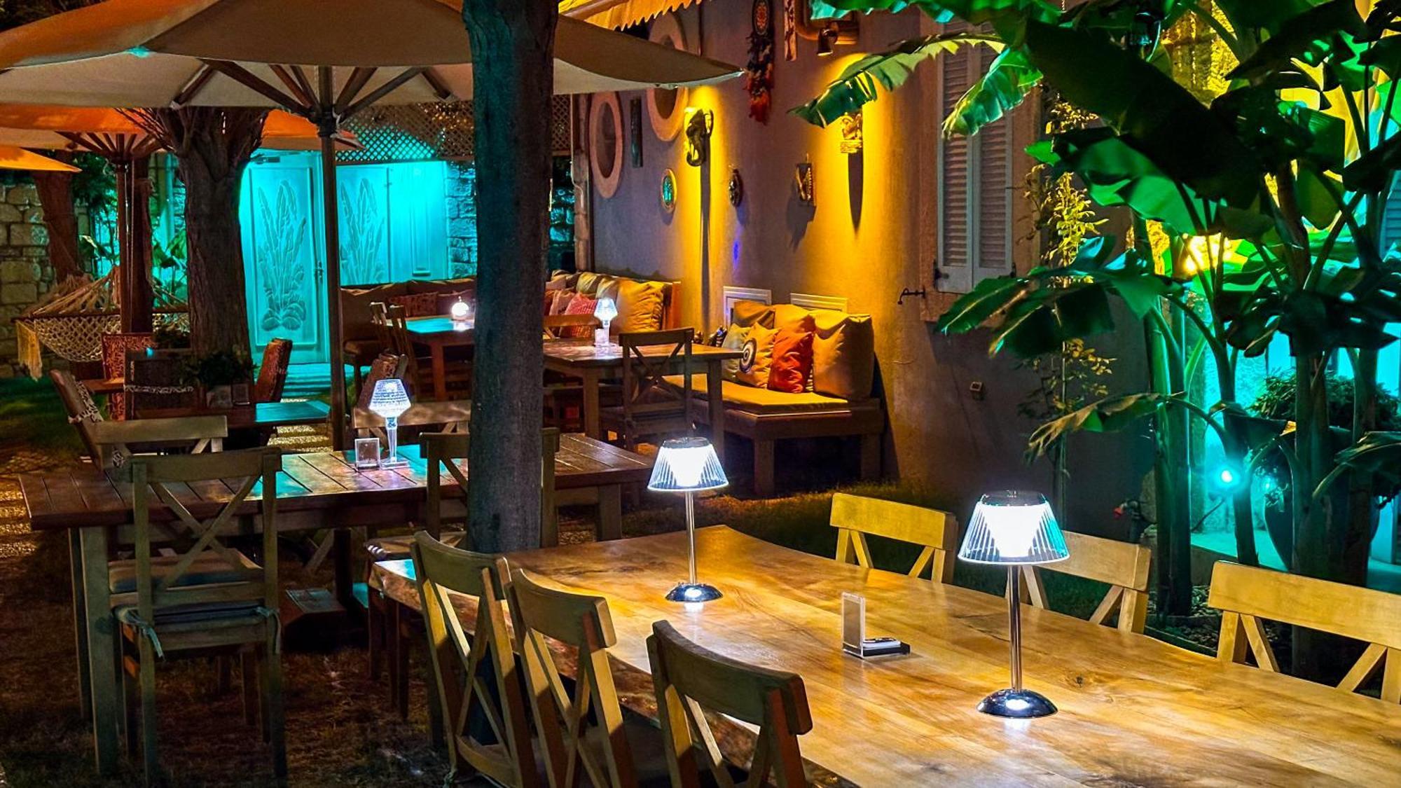 Banana Alacati Food & Stay - Adults Only Экстерьер фото