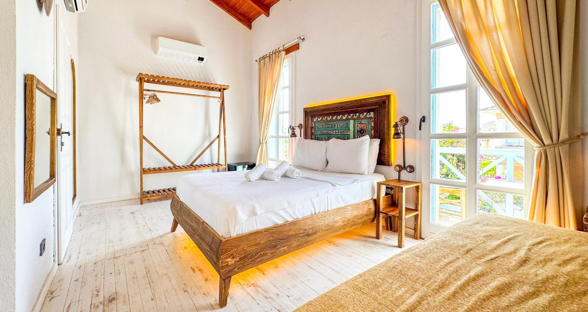 Banana Alacati Food & Stay - Adults Only Экстерьер фото