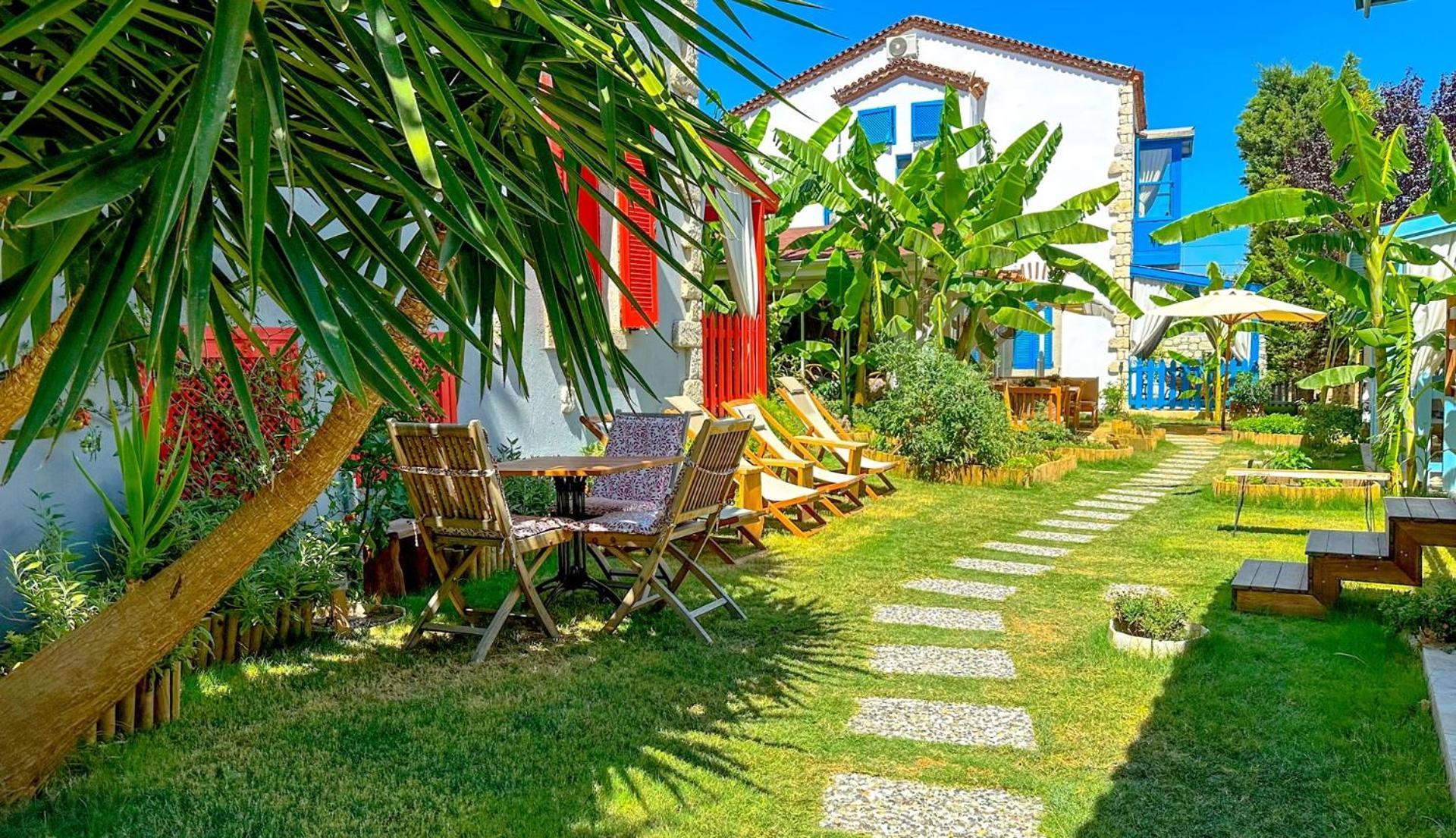 Banana Alacati Food & Stay - Adults Only Экстерьер фото